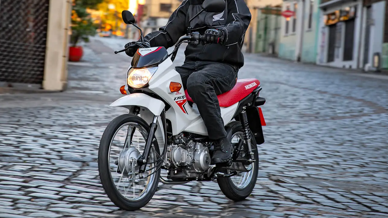 Honda Pop 110i 2026 entrega 50 km/l e custa só R$ 10 mil
