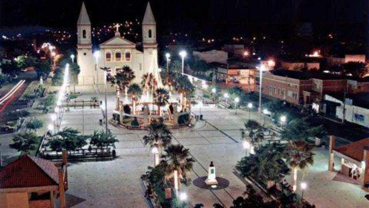 A cidade dos três climas une litoral, montanhas e vegetação árida em um lugar só