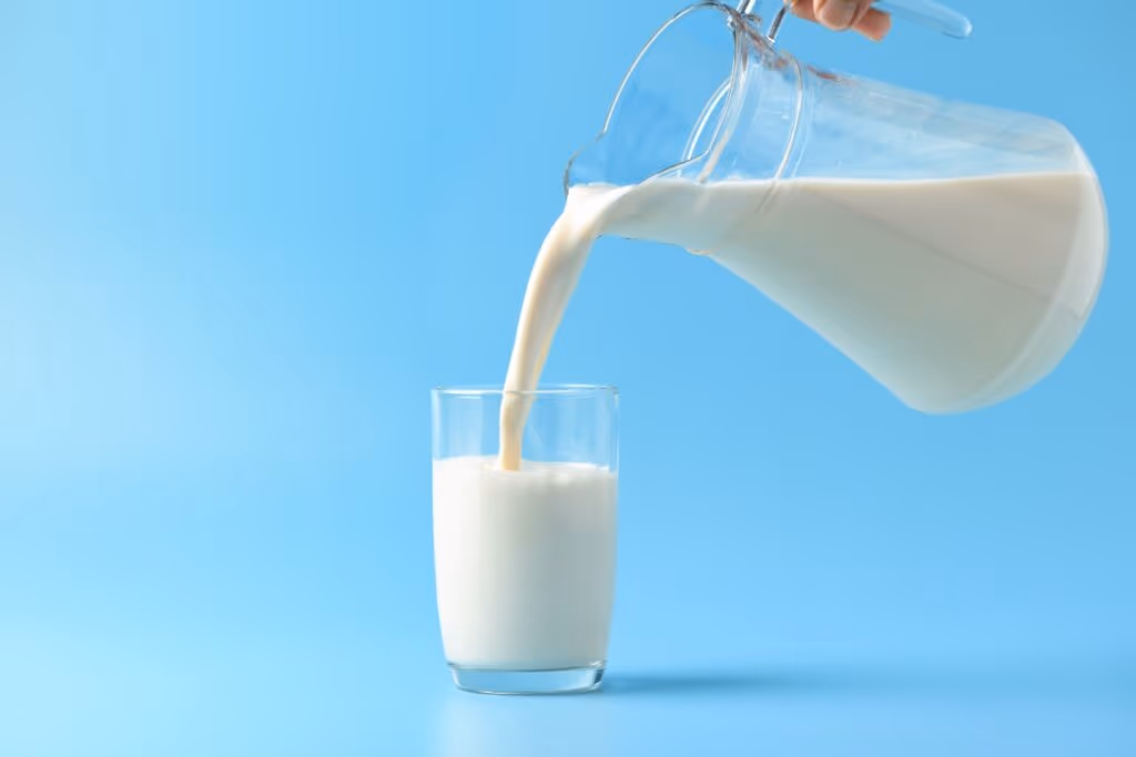 6 mitos e verdades sobre o consumo de leite e a saúde feminina