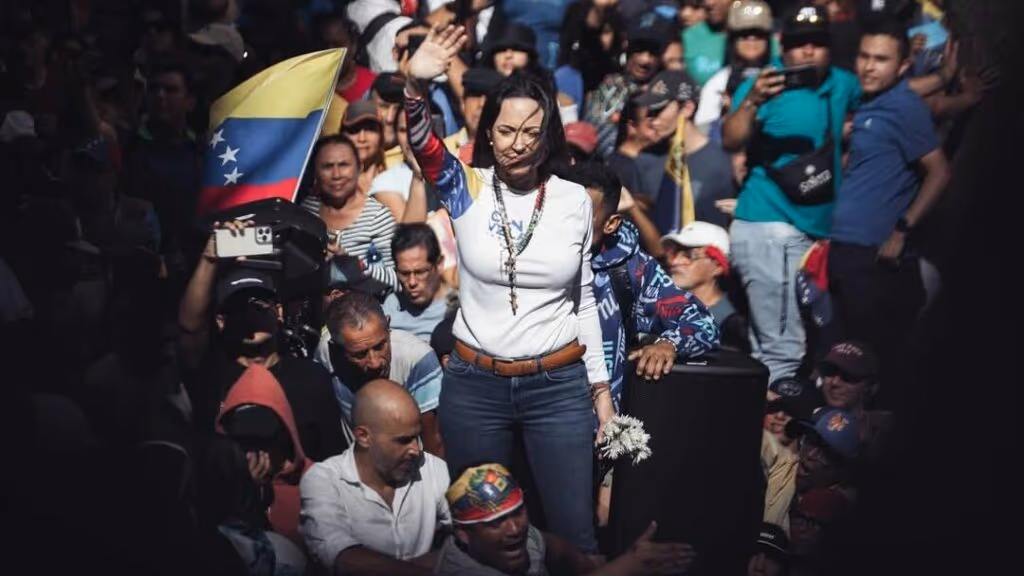 Crusoé: Queda de Maduro “libertará Cuba e Nicarágua”, diz María Corina