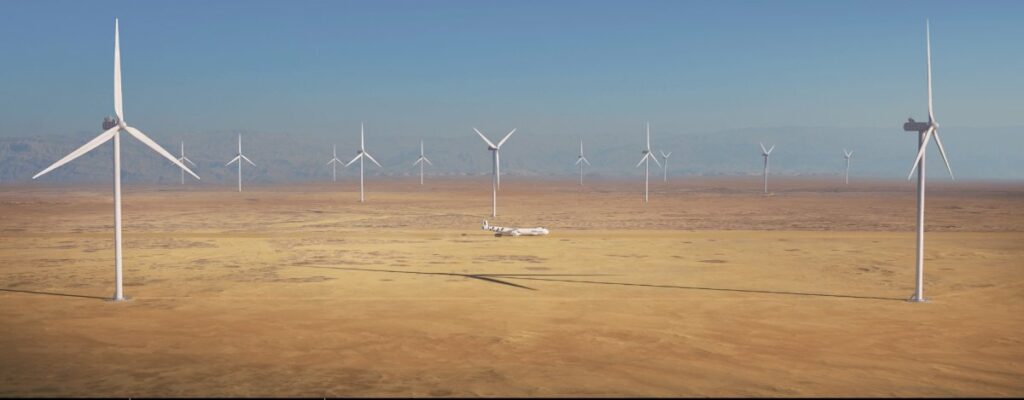 Maior aeronave do mundo decola com hélices de turbinas eólicas de mais de 100 metros..
