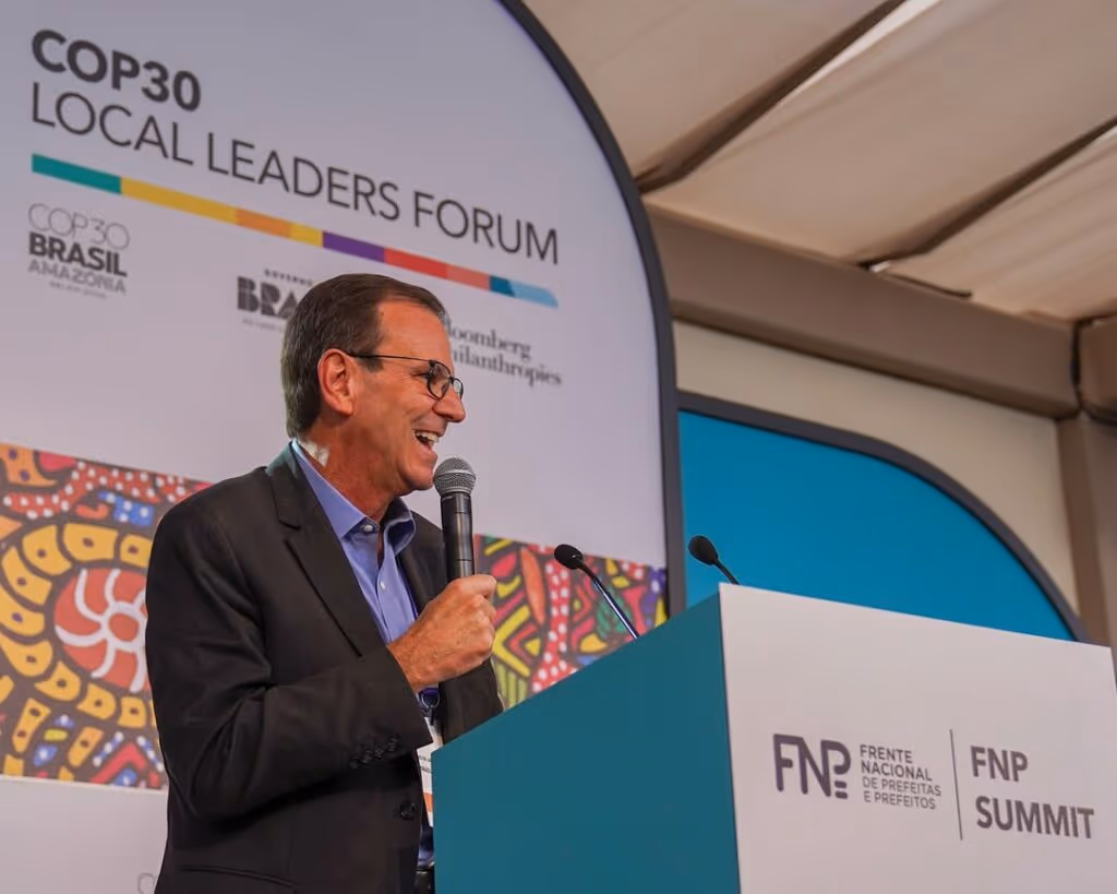 “Tudo ‘tchutchuca’ e pitbull de coleira do CV”, provoca Paes