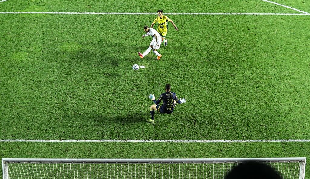 Neymar vai bem-mal e Santos deixa vitória escapar contra o Mirassol