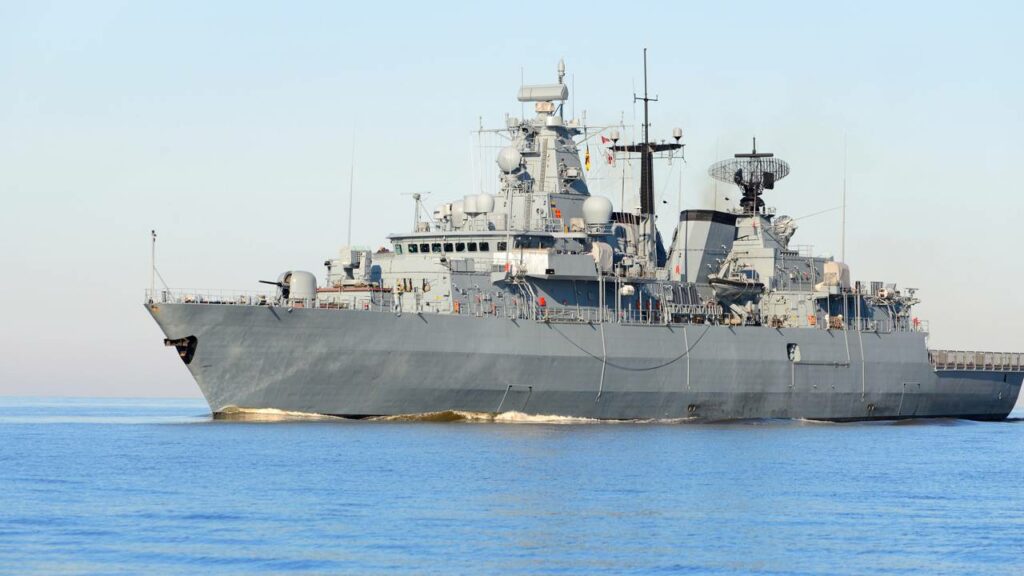 Novo navio de guerra dos Estados Unidos tem casco triplo e caça submarinos a 8.000 km