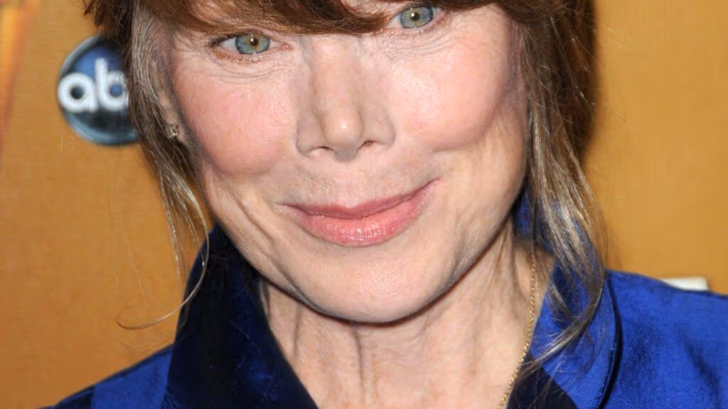 Sissy Spacek revela bastidores terríveis da lendária cena de “Carrie, a Estranha”