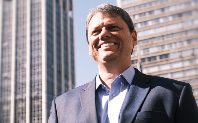 Crusoé: Tarcísio é o favorito entre parlamentares para “liderar a direita” em 2026