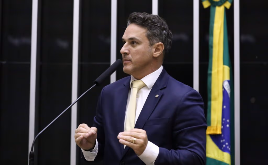 Oposição defende impeachment de Lula por omissão lesiva