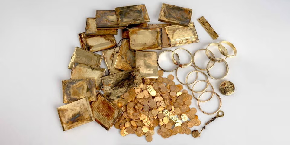 Tesouro de ouro de 2 milhões de reais foi encontrado por acaso durante uma caminhada