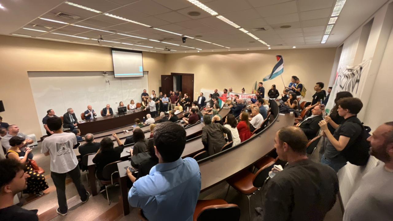 Os estudantes da USP não querem conversar sobre o mundo?