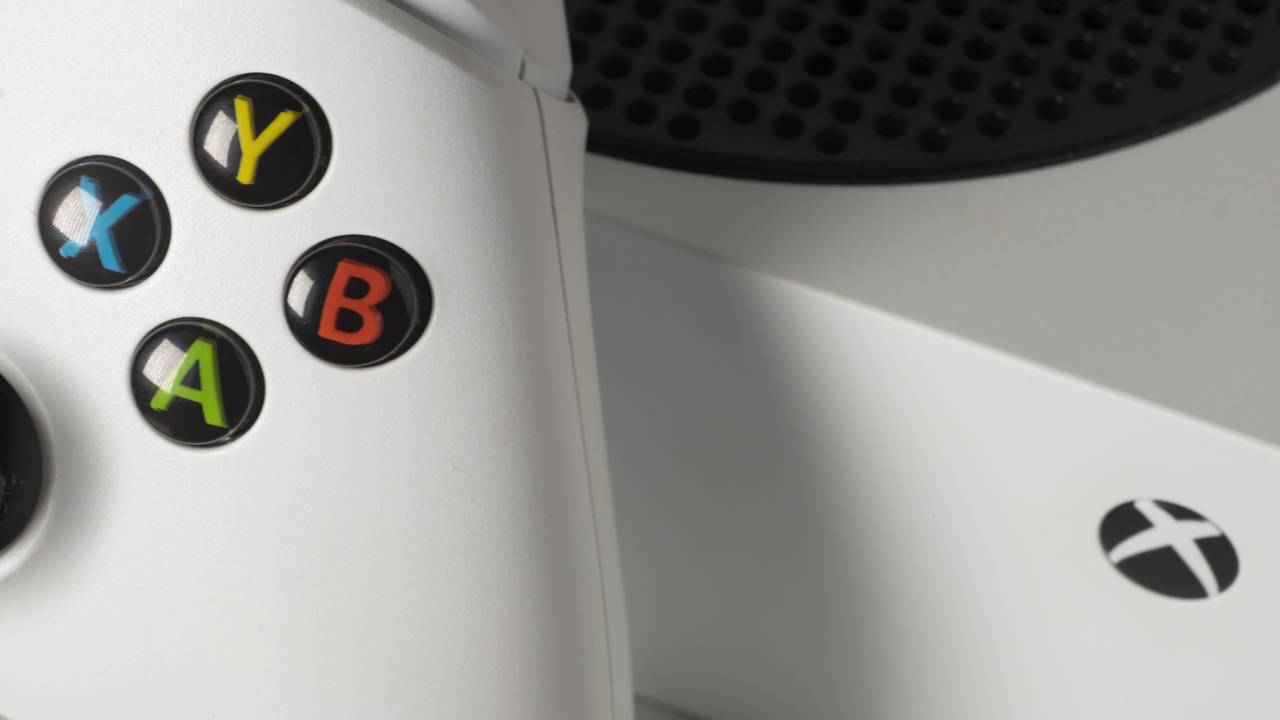 Como deixar o Xbox mais rápido em jogos pesados com poucos passos