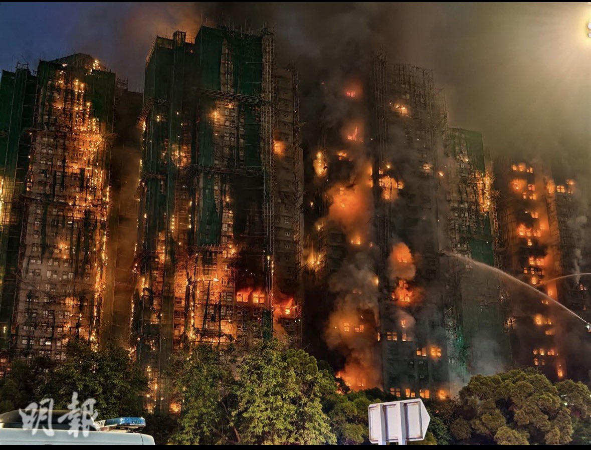 ‘Os rostos estão irreconhecíveis’, diz parente de vítimas de incêndio em Hong Kong