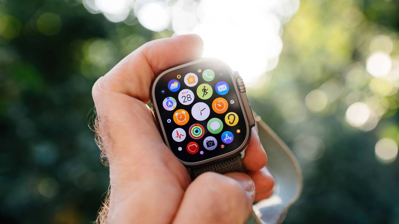 Apple limita função entre iPhone e Apple Watch para se adequar à nova legislação