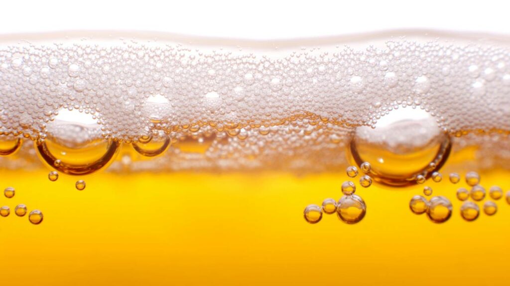 A cerveja pode ser utilizada na carne para deixar ela ainda mais suculenta - Créditos: depositphotos.com / klaudiafj