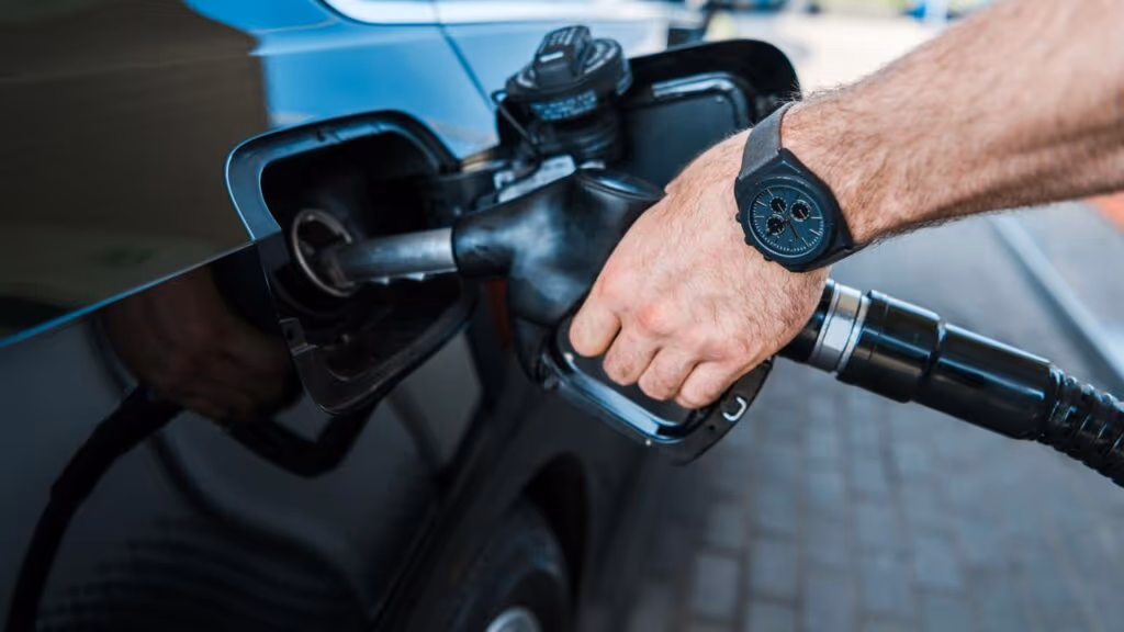 Troquei a bomba de combustível e o carro perdeu força