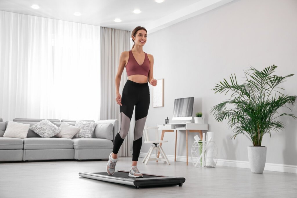 7 maneiras de variar seu treino na esteira e manter a motivação
