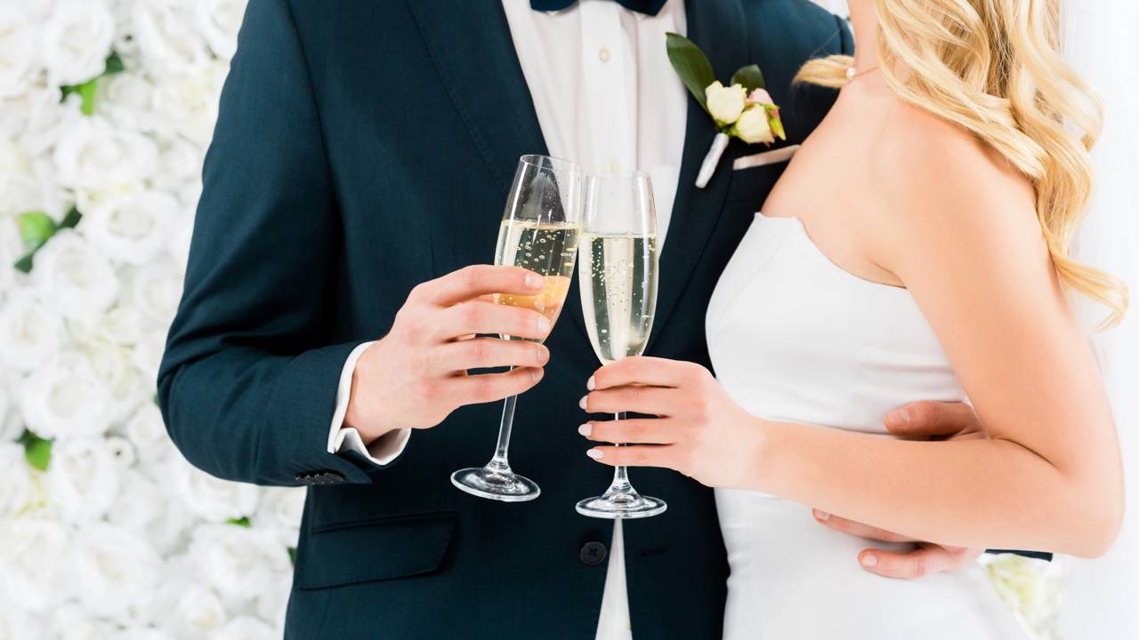 Pessoas ricas tendem a casar apenas com pessoas ricas