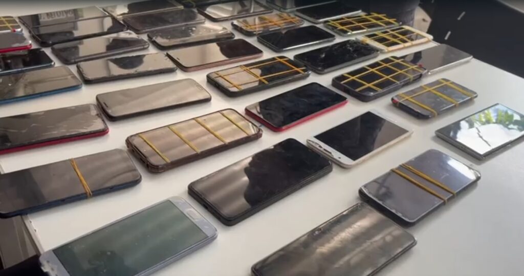 Polícias de SP e RJ fazem operações contra roubos de celular e desvios em creches