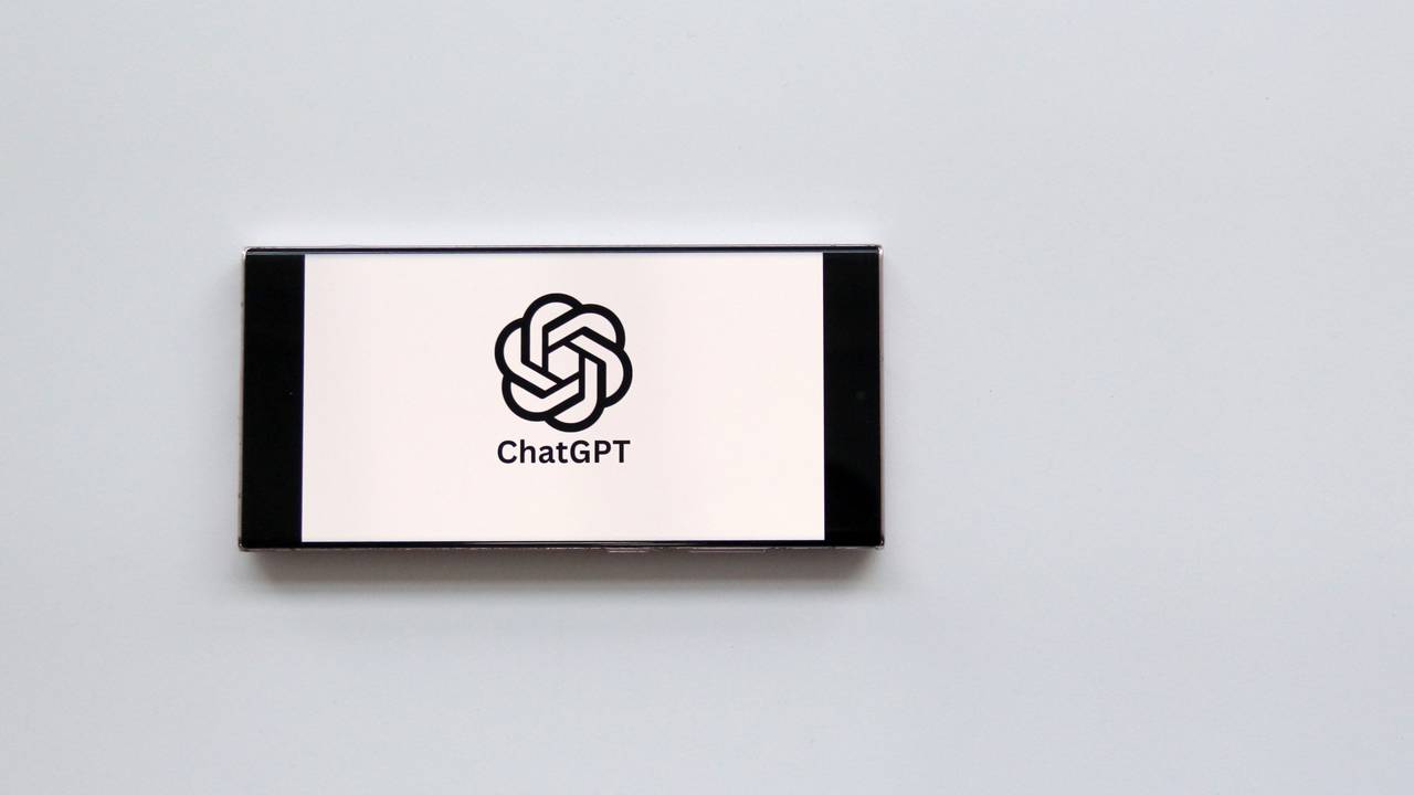 Veja como fazer uma renda extra com o ChatGPT usando o que você já sabe