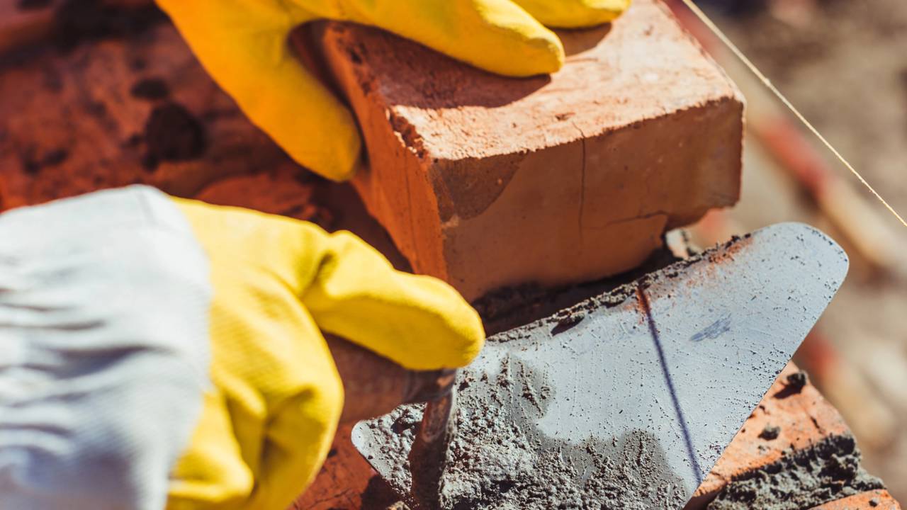 Quanto custa construir uma casa de 75m2? O que considerar antes de começar a obra