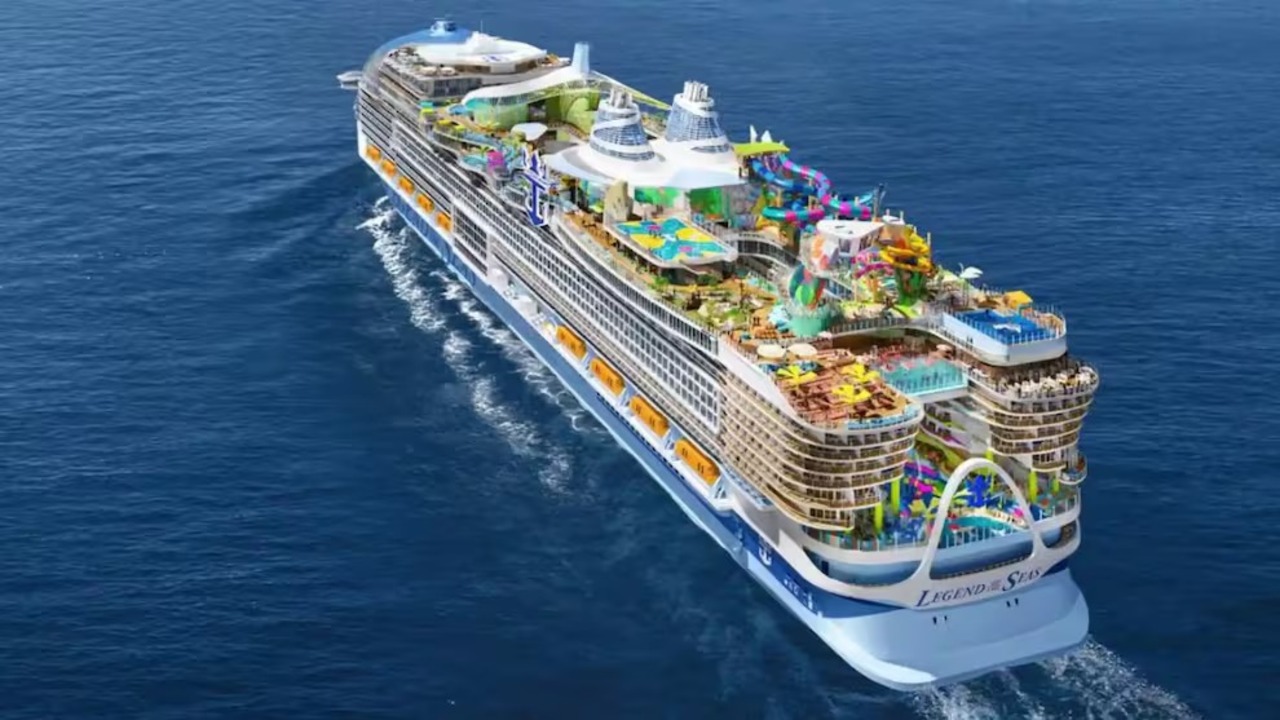 O maior cruzeiro do mundo “La Leyenda de los Océanos” possui mais de 365 metros