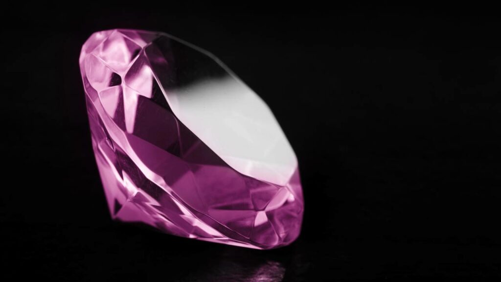 O grande diamante rosa de 100 milhões pode mudar o jogo dos leilões em Genebra