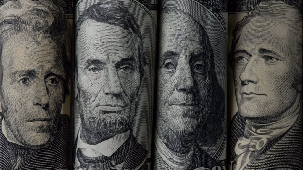 Quanto custa o dólar hoje, 03/11? Entenda o que está influenciando a cotação