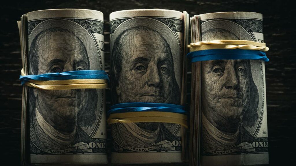 Quanto custa o dólar hoje, 04/11? Veja a cotação atual e o que está influenciando o câmbio