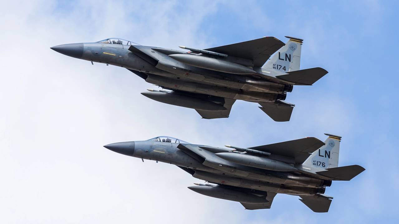 Após mais de 40 anos de serviço, EUA iniciam aposentadoria dos lendários caças F-15C Eagle