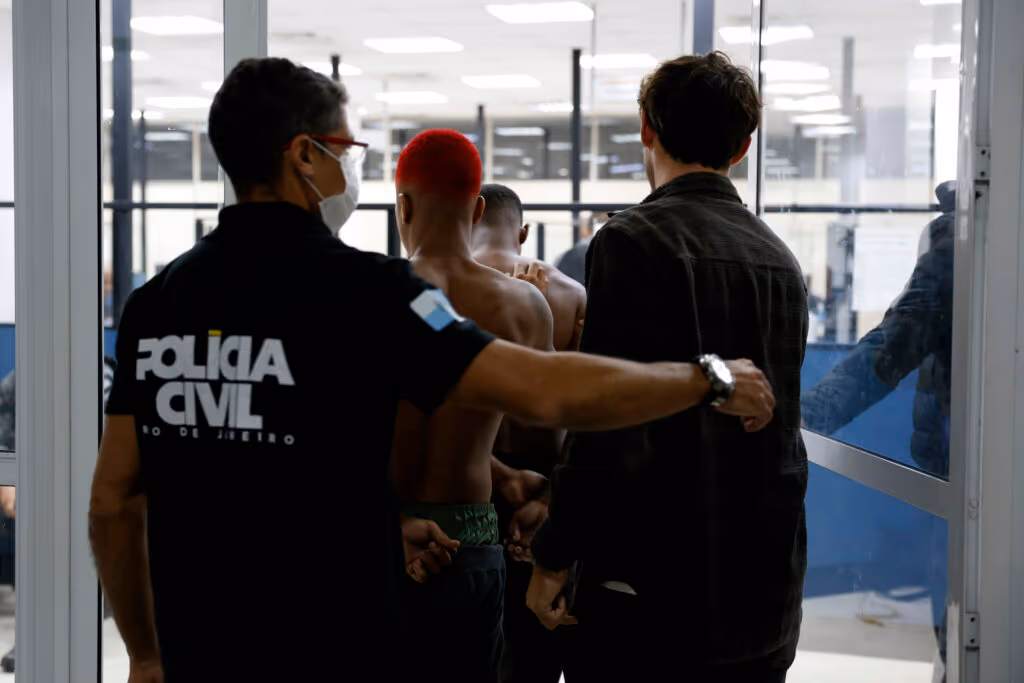 Crusoé: O que muda se traficantes forem considerados terroristas