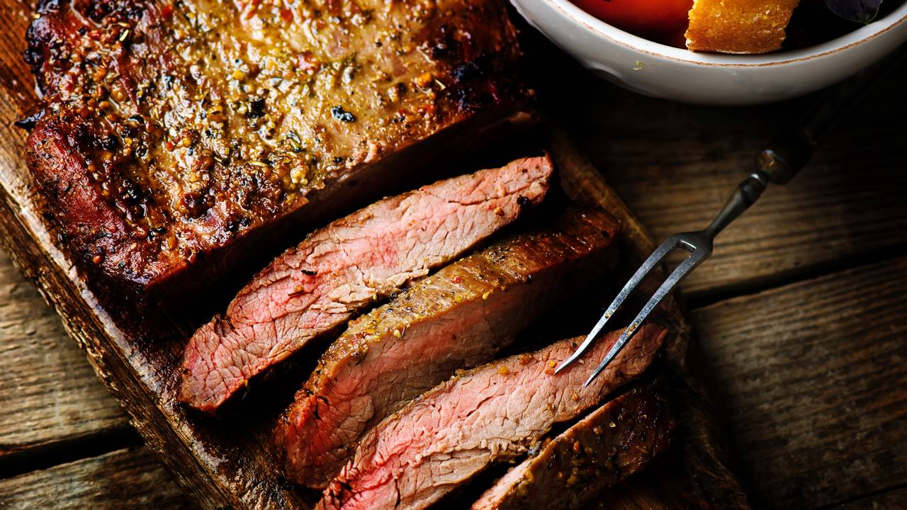 Não consegue amaciar o matambre de jeito nenhum? Essa técnica pode te ajudar