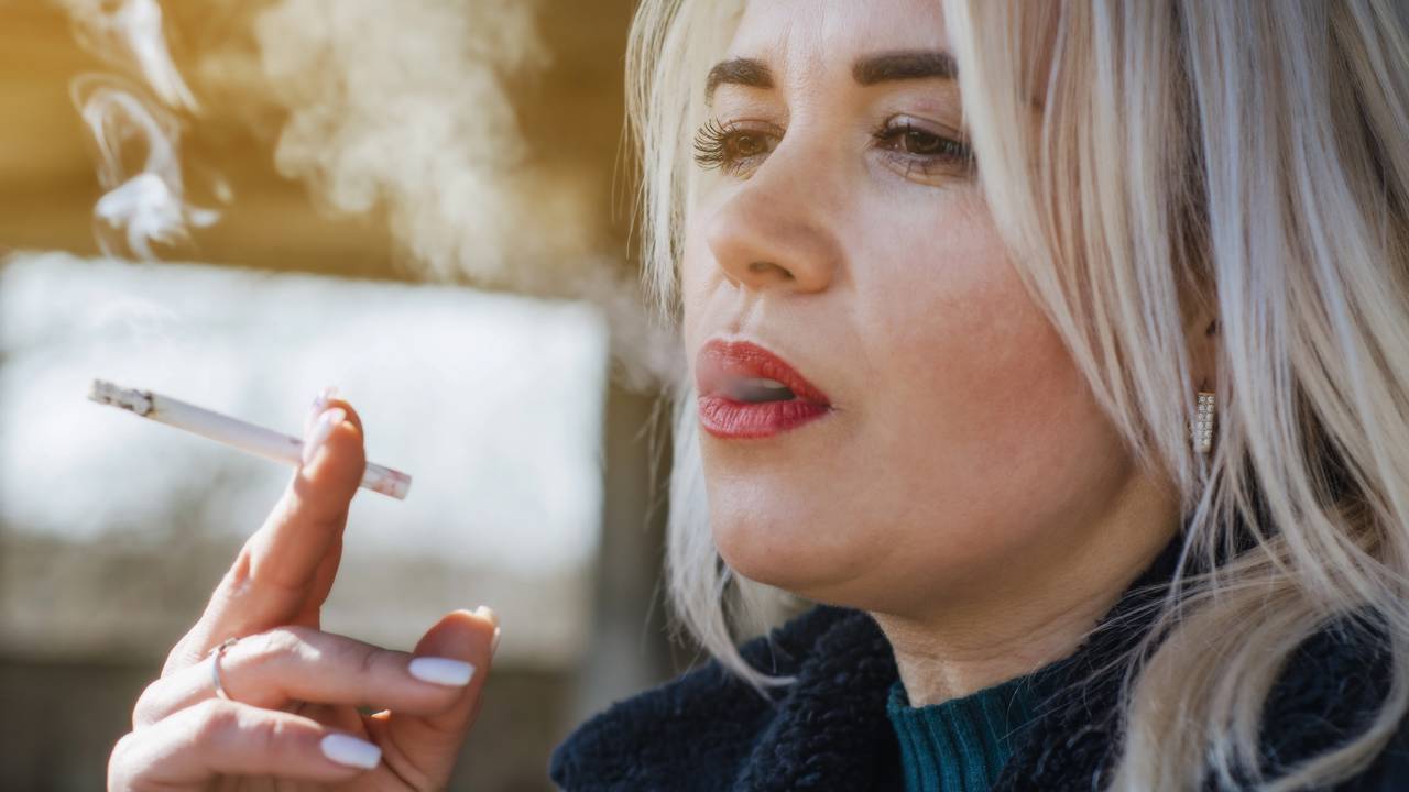 Mesmo quem fuma pouco tem risco elevado de morrer por problemas cardíacos, alerta estudo