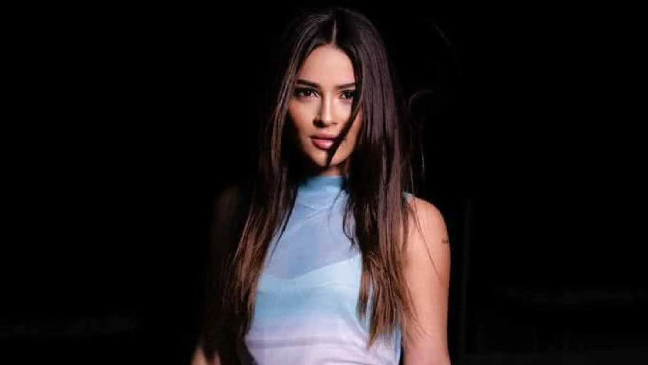 Atriz fala sobre cuidados da Globo em gravações de cenas eróticas