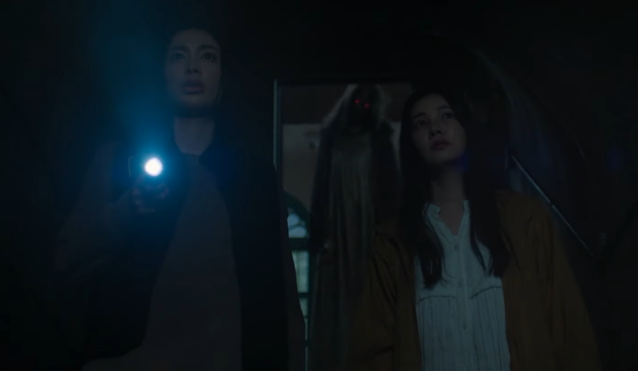 A minissérie tailandesa de 6 episódios que explodiu na Netflix com seu terror psicológico