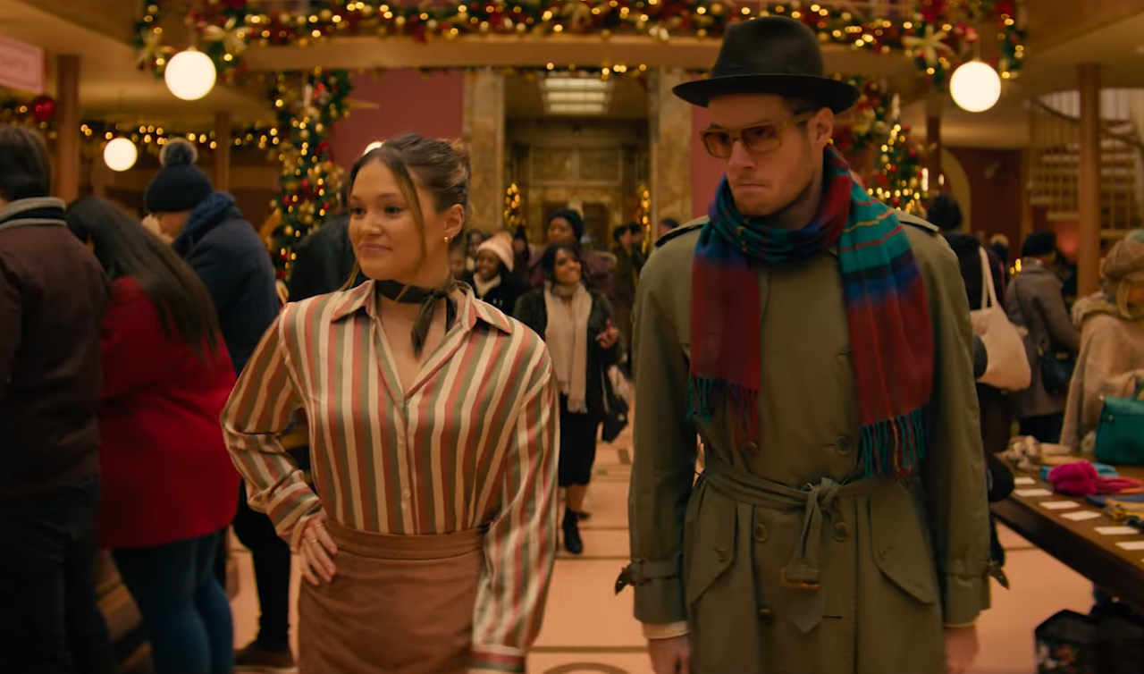 O lançamento natalino da Netflix que mistura romance, suspense e crime