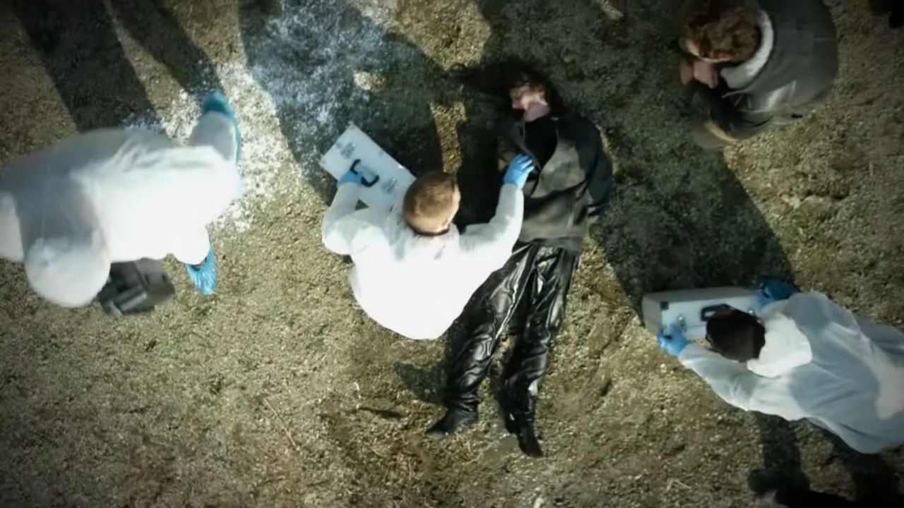 Uma série ignorada volta com tudo na Netflix e conquista fãs de tramas sombrias e intensas