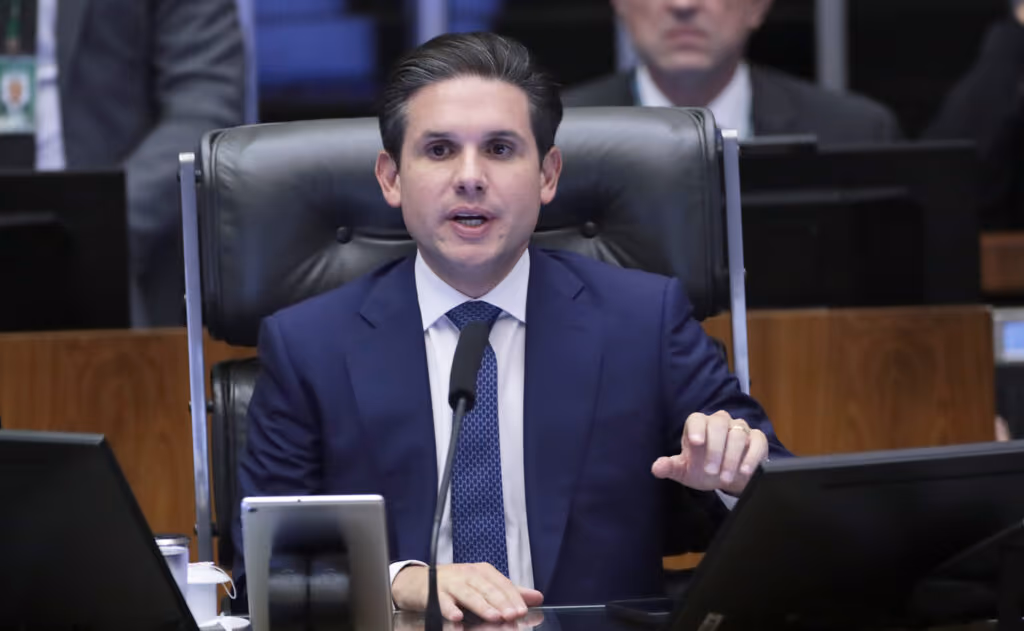 Motta manda recado ao governo Lula ao celebrar PL Antifacção