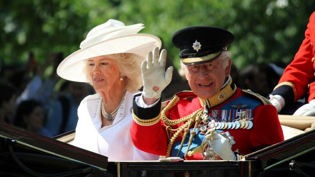 Rei Charles III destrona o príncipe Andrew da Realeza Britânica
