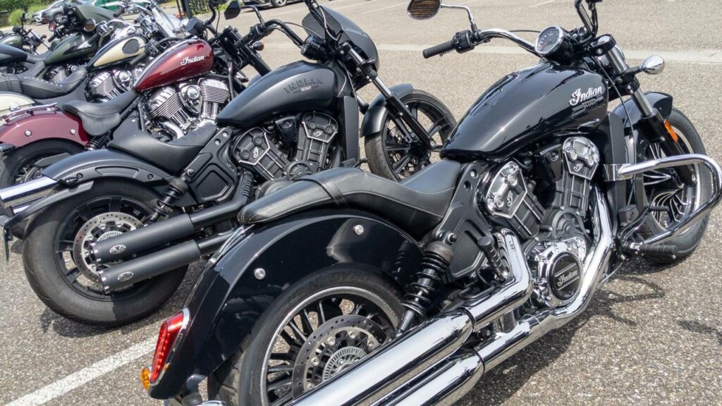 3 motos de luxo que também entregam economia