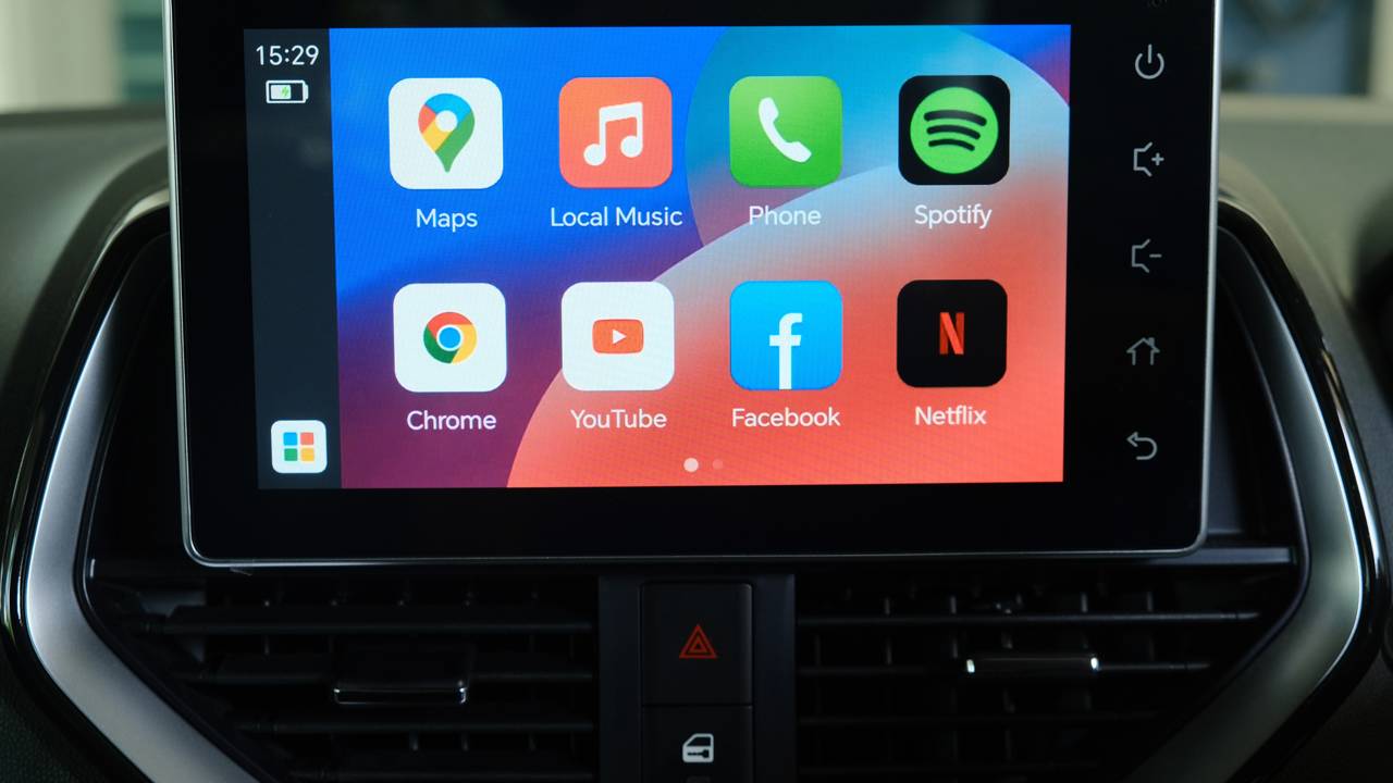 Instalei uma multimídia e o carro começou a drenar a bateria
