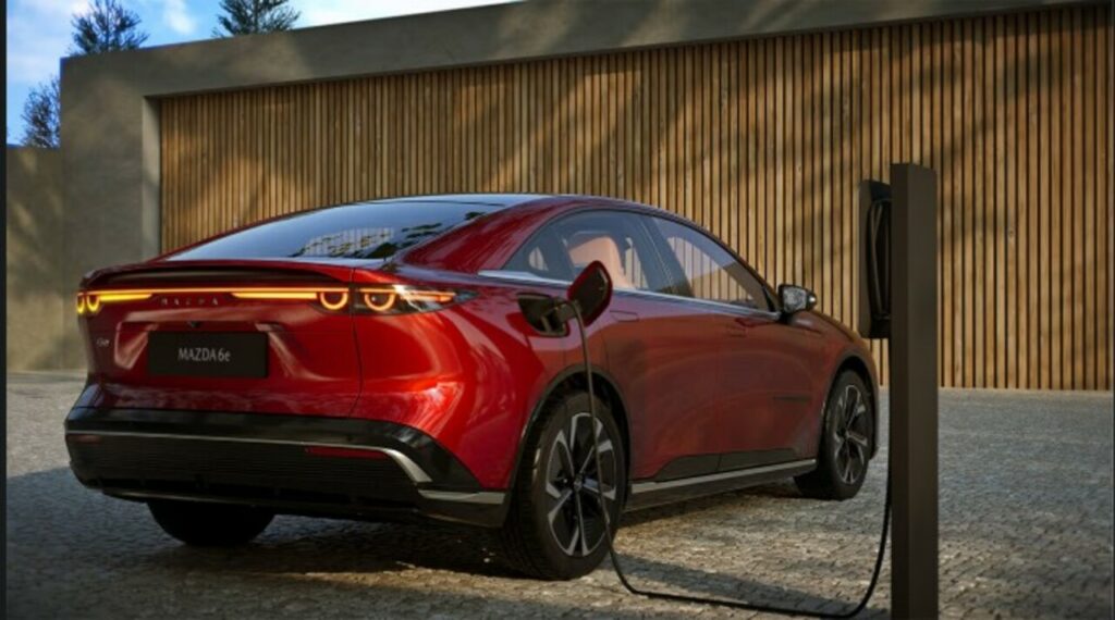 "É um carro muito bom!" é a primeira coisa que vem à mente. Um test drive revela a verdade.