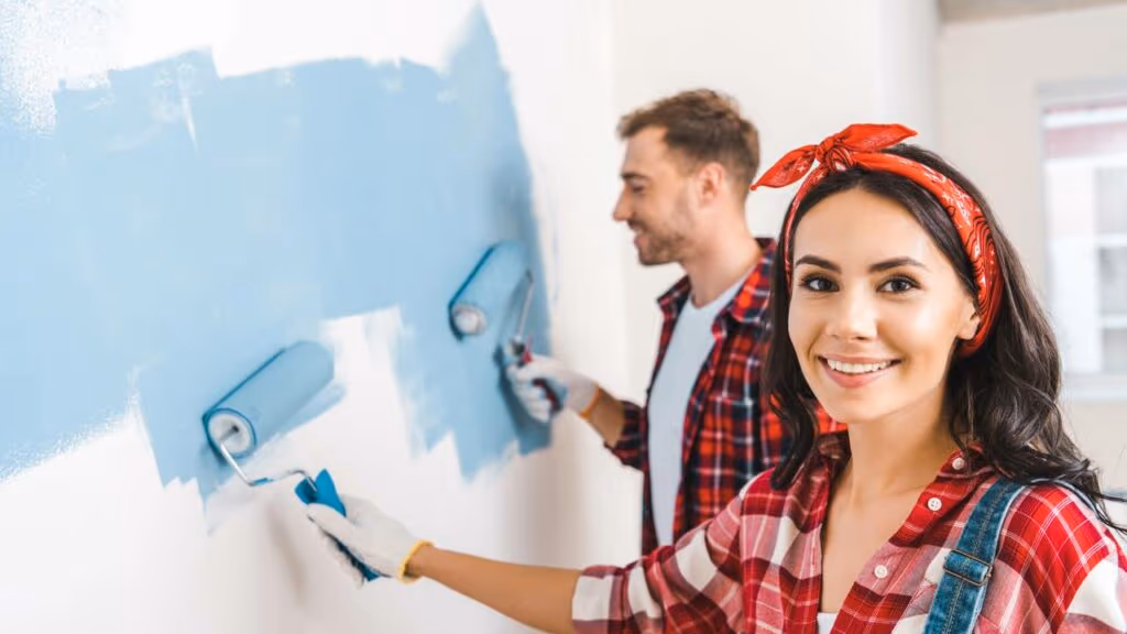 Adeus ao branco: A cor de tinta que está dominando as casas modernas sem gastar muito