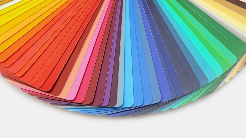 Cores mais vibrantes tornam o ambiente mais aconchegante e agradável - Créditos: depositphotos.com / inxti74