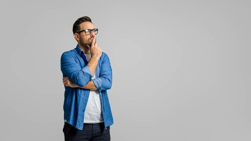 O truque mental que Napoleon Hill usava para blindar a cabeça