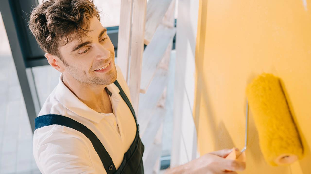 Como tons claros nas paredes aumentam a luz, a sensação de espaço e o conforto visual