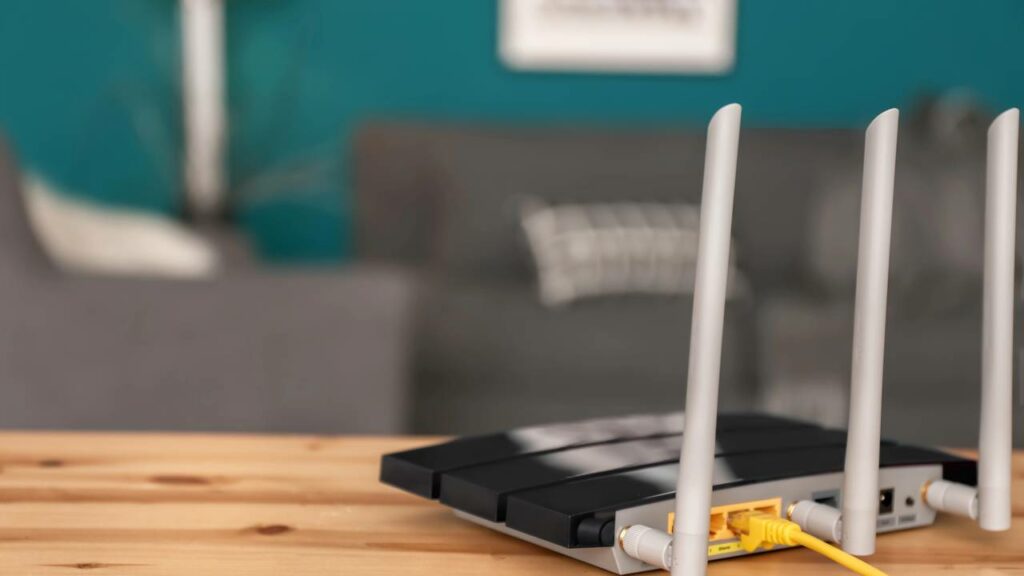 A forma correta de posicionar o roteador para turbinar o Wi-Fi em casa