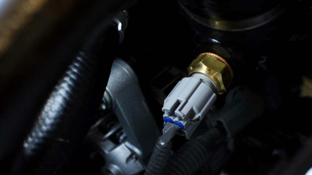 Troquei o sensor de temperatura e o carro passou a ferver