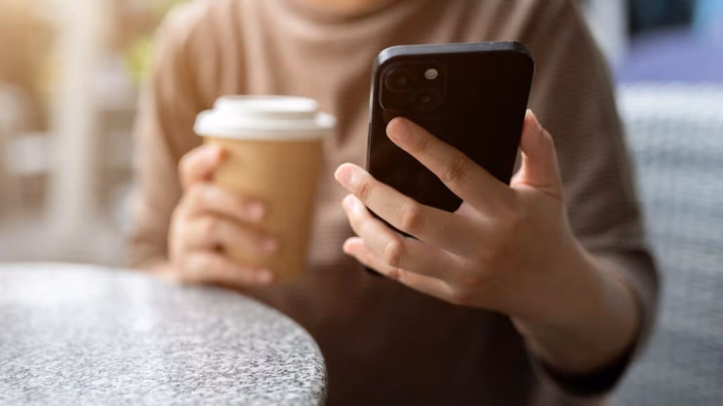 Desative esta função do WiFi ao sair de casa e evite que hackers acessem seus dados pessoais