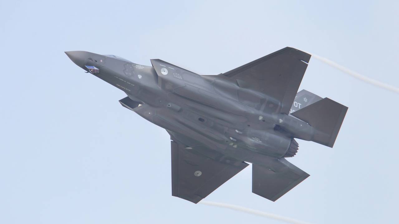 Como caças conseguem sumir dos radares e os quais são os países que lideram a tecnologia stealth