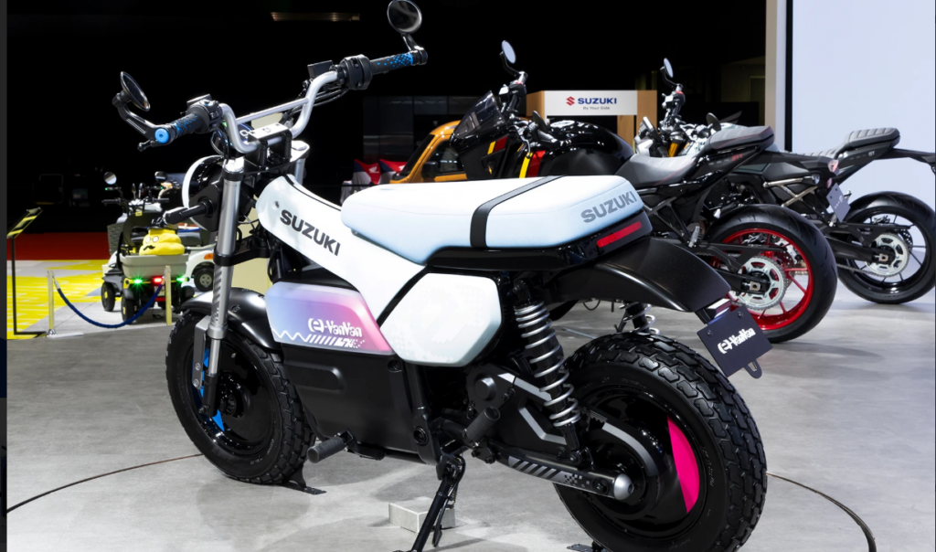 Suzuki ressuscita moto lendária dos anos 70 agora em versão totalmente elétrica
