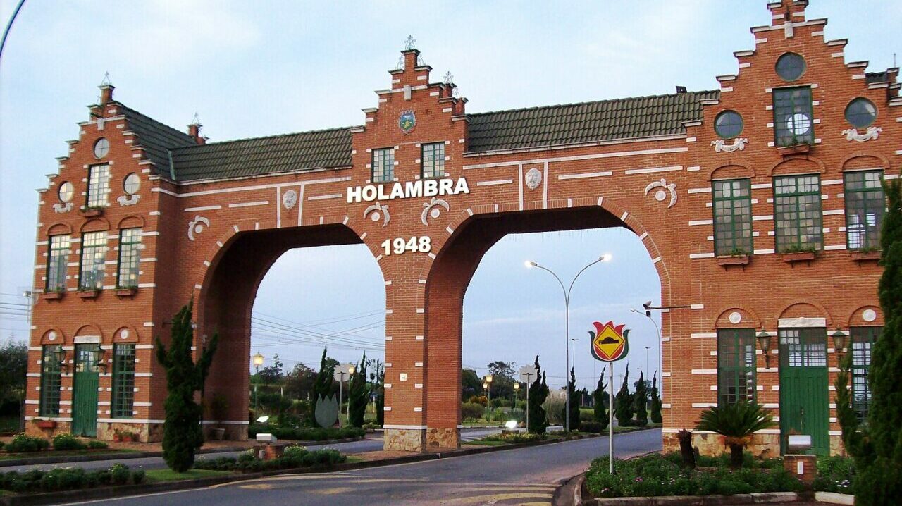 A pequena cidade brasileira que atrai turistas do mundo inteiro sem fazer barulho